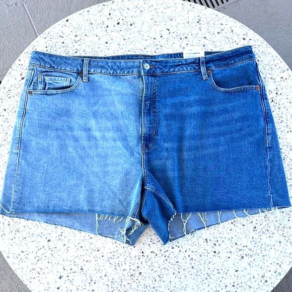 Old Navy OG Denim Two Tone Cut Off Shorts Size 26 NWT - Picture 2 of 11